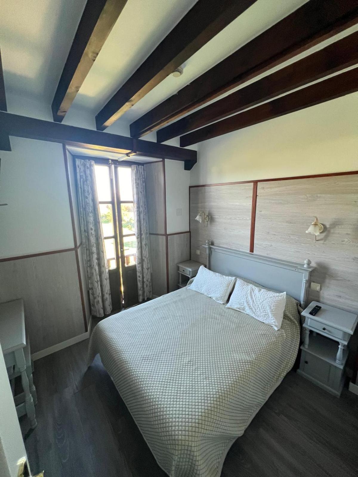 Hotel Villa Maria Revilla De Camargo المظهر الخارجي الصورة