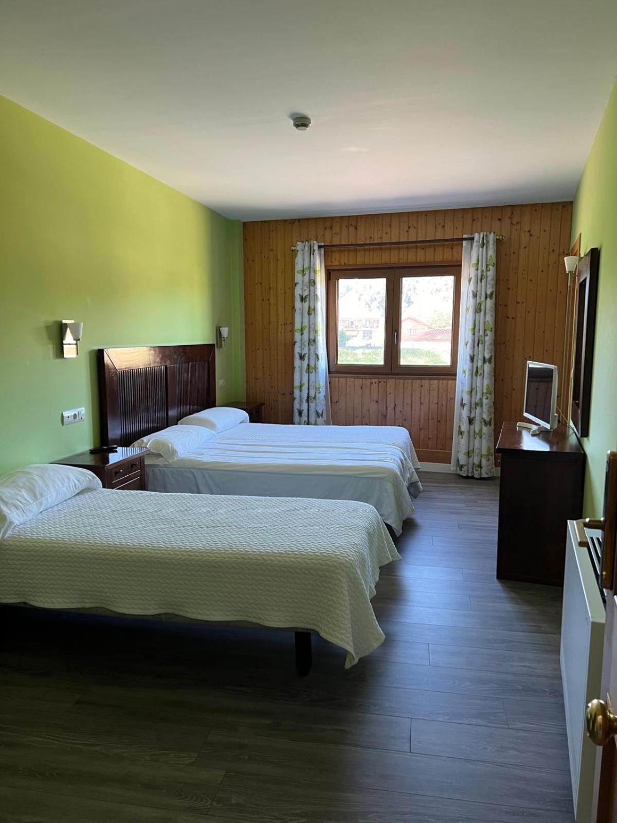 Hotel Villa Maria Revilla De Camargo المظهر الخارجي الصورة
