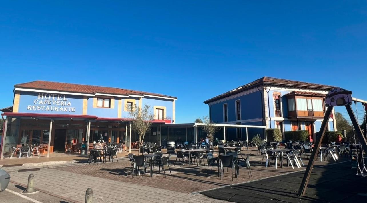 Hotel Villa Maria Revilla De Camargo المظهر الخارجي الصورة
